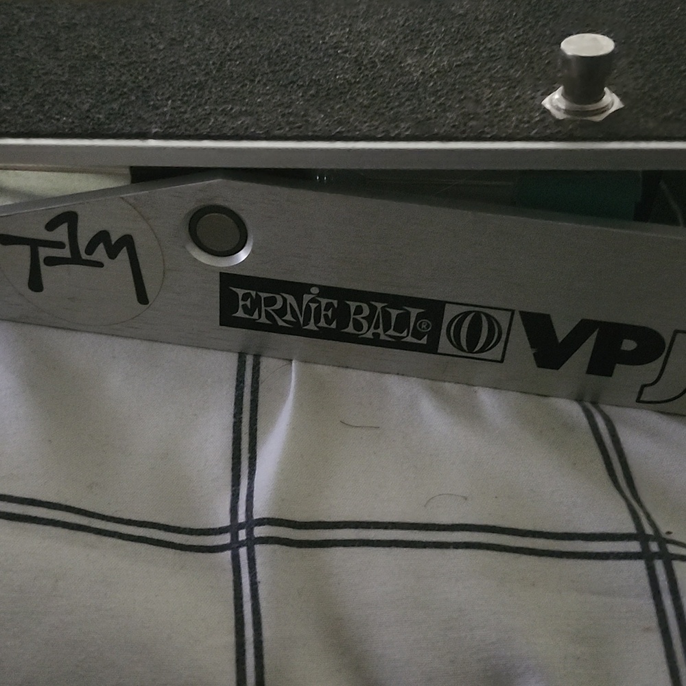 Ernie ball volume pedal t1m modded